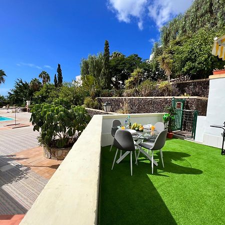 Romantic Apartment In Windsor Park Адехе Екстериор снимка