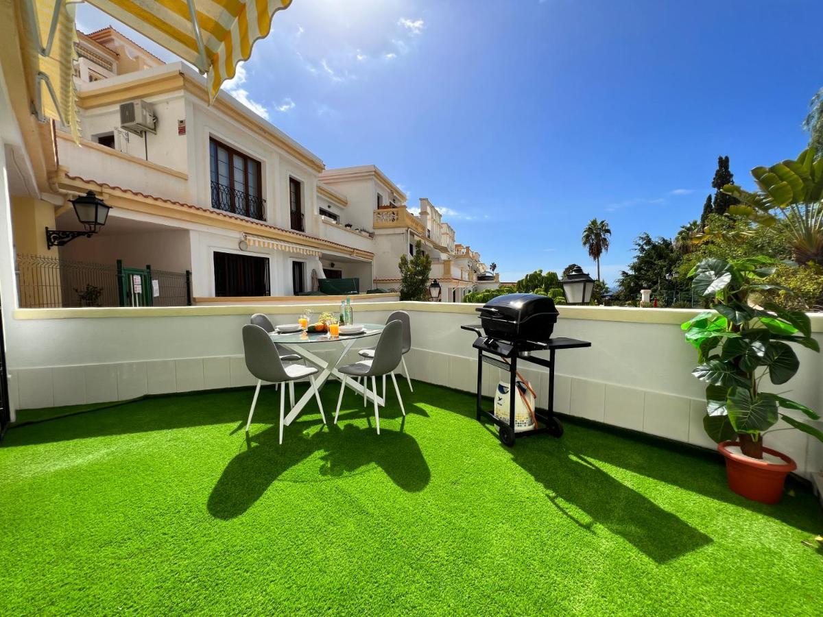 Romantic Apartment In Windsor Park Адехе Екстериор снимка
